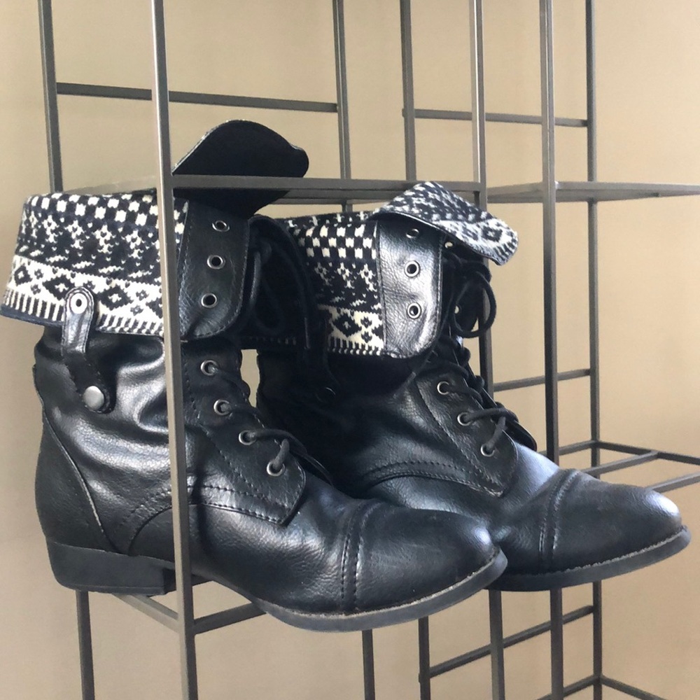 Do Dk Fashion, lightly worn, winter boots.